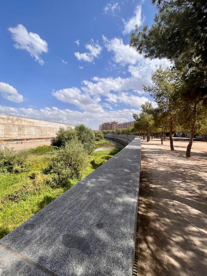Madrid River Dreams Exteriör bild