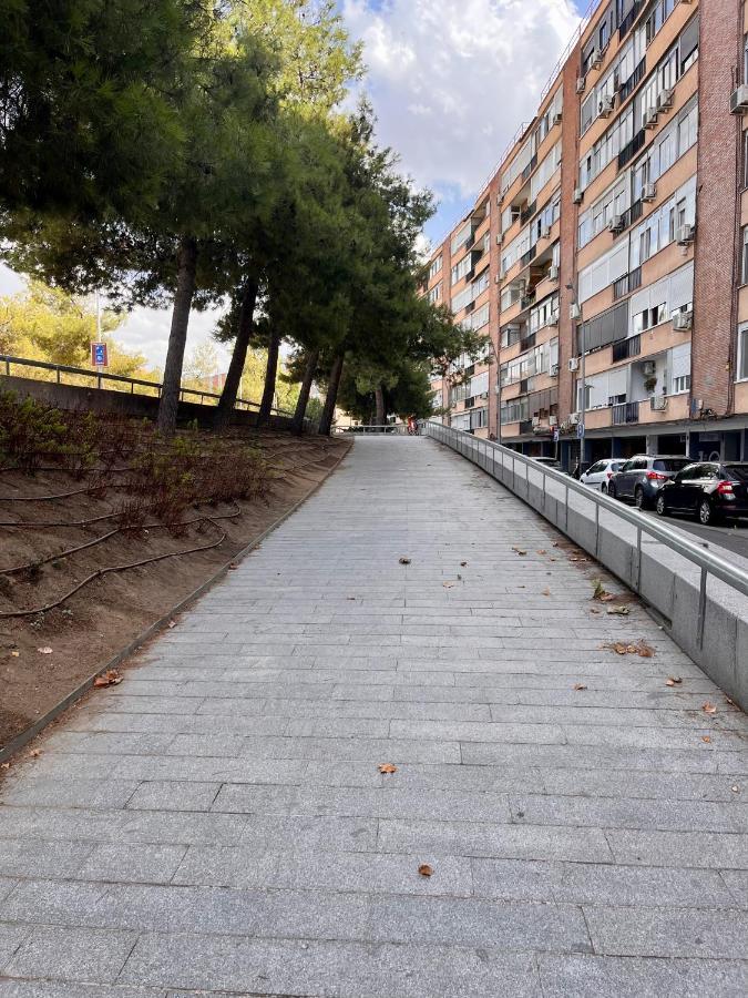 Madrid River Dreams Exteriör bild